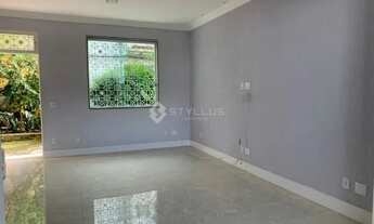 Imagem 6: Oportunidade...Ótima Casa de Vila Duplex.. Distribuída em: 1º PISO - Espaçosa S