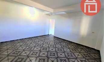 Imagem 2: Casa com uma localização privilegiada perto da rodoviária nova da cidade com Sala, dormitó