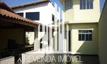 Imagem 3: Casa grande com 3 dorm e garagem para 10 carros