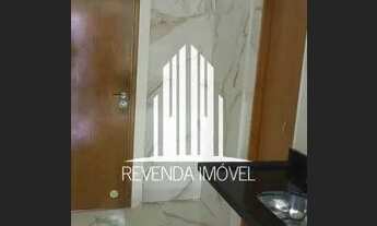 Imagem 4: **Lindo apartamento todo reformado no centro da cidade**