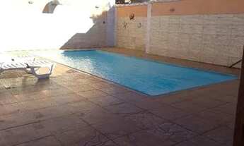 Imagem 2: Casa para temporada com piscina e churrasqueira