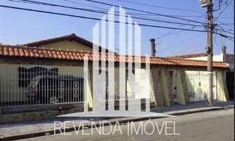 Imagem: Casa grande com 3 dorm e garagem para 10