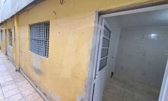 Imagem 3: Casa com 2 quartos, sala, cozinha, banheiro, área de serviço