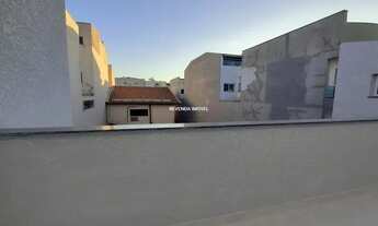 Imagem 4: Cobertura com 2 dormitórios sendo 1 suíte. Possui elevador, com 1 vaga de garagem