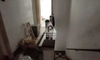 Imagem 6: Oportunidade na Urca - Terreno de 300m2 com casa construída