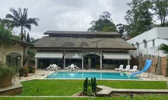 Imagem: Sobrado - 5 Dormitórios (2 Suítes) à