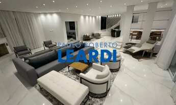 Imagem: CASA ASSOBRADADA - TAMBORÉ - SP