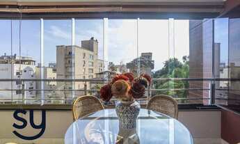 Imagem 2: SYMPOU VENDE ótimo Apartamento de alto padrão, semi-mobiliado, com 126 m² privativos no ao