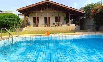 Imagem 2: Oportunidade Rara em Atibaia: Casa 290m² em Terreno Nobre por R$ 1.3M