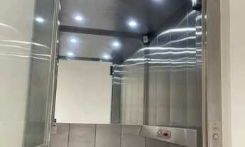 Imagem 6: Prédio comercial na rotatória da Uirapuru