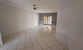 Imagem 2: Jardim America Casa com 3 dormitórios