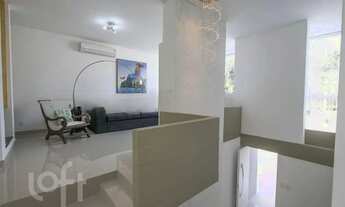 Imagem 4: Casa à venda em Três Figueiras com 305 m², 2 quartos, 2 suítes, 4 vagas