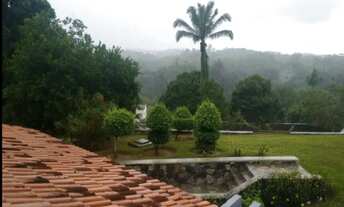 Imagem 4: Casa de Luxo com 4 suítes e 10 vagas de garagem no bairro Portão, Lauro de Freitas-BA!