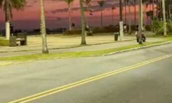 Imagem 2: Kitnet Pé na Areia Guilhermina Praia Grande, Diária 400 reais