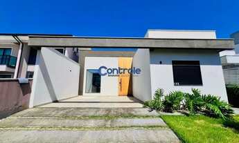 Imagem: Casa de 03 dormitórios com piscina no bairro