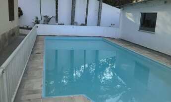 Imagem: Casa Comercial à venda em Três Montanhas