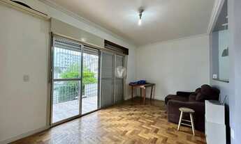 Imagem 2: Apartamento dois dormitórios semimobiliado para venda no bairro Fátima