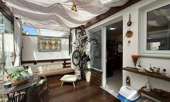 Imagem 2: Casa 3 dormitórios com pergolado fechado no Condomínio Pacific Xangri-Lá