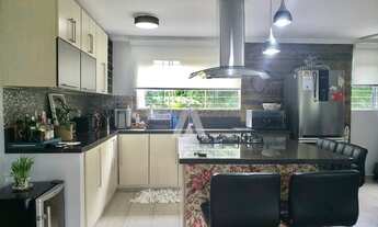 Imagem 4: Sobrado Averbado com 4 quartos, sendo 1 suíte com closet, à venda no Anita Garibaldi - 950