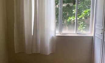 Imagem 2: Apartamento para venda tem 70 metros quadrados com 2 quartos em Copacabana - Rio de Janeir