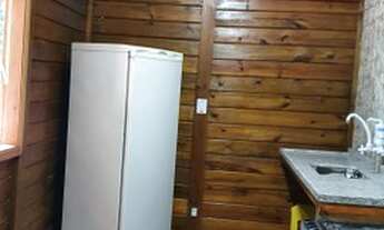 Imagem 3: Casa de condomínio para venda tem 240 metros quadrados com 5 quartos