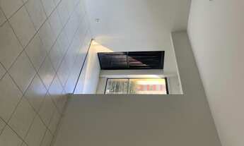 Imagem 7: Apartamento para aluguel possui 81 metros quadrados com 3 quartos sendo uma suíte