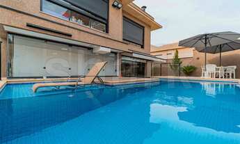 Imagem 2: Casa de condomínio para venda com 442 metros quadrados com 4 quartos