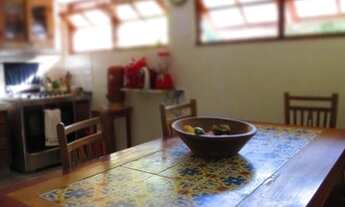 Imagem 2: Excelente casa com 3 Quartos, Quintal com Piscina e Churrasqueira