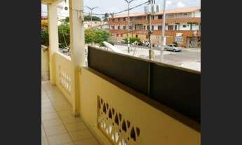 Imagem 6: Alugo casas e kitnets no centro de Peçem