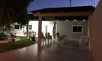 Imagem 3: Linda casa de 3 quartos com suíte, home, escritório, depósito e amplo jardim