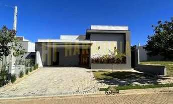 Imagem 2: Bela Casa a venda no condomínio Buona Vita