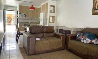 Imagem 6: Seu paraíso particular: Casa de 2 dormitórios com suíte e piscina a duas quadras da praia