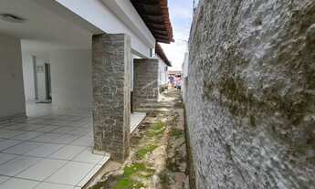 Imagem 2: Casa para venda possui 75 metros quadrados com 3 quartos em Memorare - Teresina - Piauí