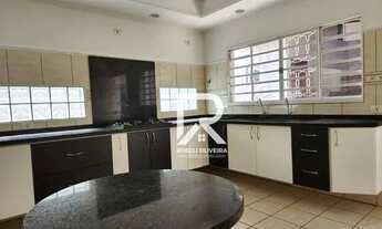 Imagem 5: Casa com 3 dormitórios para alugar, 190 m² por R$ 2.894/mês - Loteamento Terras de São Ped