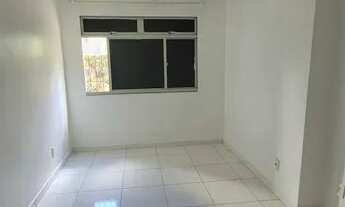 Imagem 5: Apartamento para aluguel possui 55 m2 térreo gradeado com 2 quartos em Resgate - Salvador