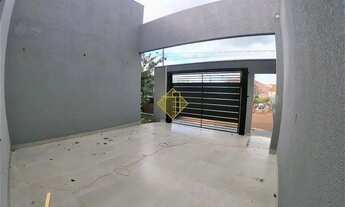 Imagem 3: Casa com piscina e cozinha planejada com 1 suite e 2 quartos