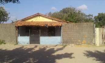 Imagem: Casa simples com terreno