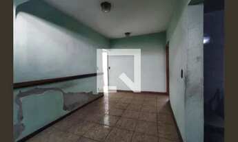 Imagem 2: Casa para Aluguel - Cabral, 3 Quartos, 200 m2