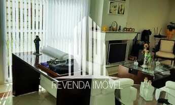 Imagem 6: Casa de 344m² com 4 quartos sendo 2 suítes, 5 banheiros e 2 vagas de garagem no Residencia