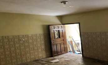 Imagem 4: 01 quarto, sala, cozinha e WC