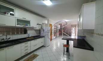 Imagem 2: Sobrado para aluguel tem 325 metros quadrados com 3 quartos em Jardim Itacolomi - São Paul