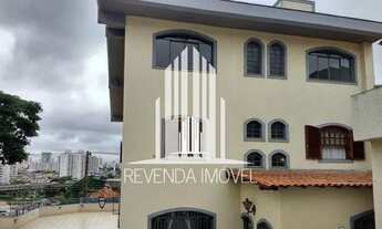 Imagem 2: Sobrado à venda com 4 dormitórios, sendo 1 suíte e 4 vagas - VILA ARICANDUVA