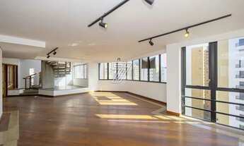 Imagem 4: Cobertura para venda tem 551 metros quadrados com 4 quartos em Água Verde - Curitiba - PR