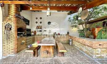 Imagem 3: Casa com 4 Quartos à Venda, Copacabana, próximo à Avenida Portugal