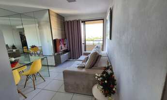 Imagem 6: Apartamento semimobiliado com planejados de 2 qts sendo 1 suíte na melhor localização de C