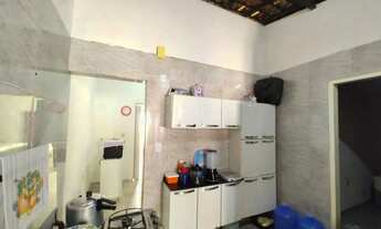 Imagem 3: Casa para Venda em Recife, Prado, 3 dormitórios, 1 banheiro, 1 vaga