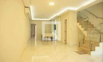 Imagem: Casa à Venda - Saúde, 3 Quartos, 150 m2