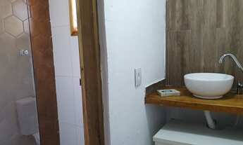 Imagem 4: Casa de condomínio para venda tem 240 metros quadrados com 5 quartos