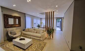 Imagem 6: Casa de condomínio sobrado para venda possui 297 metros quadrados com 4 quartos