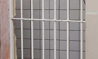 Imagem 2: 1°andar 500,00 Apartamento com 2 dormitórios